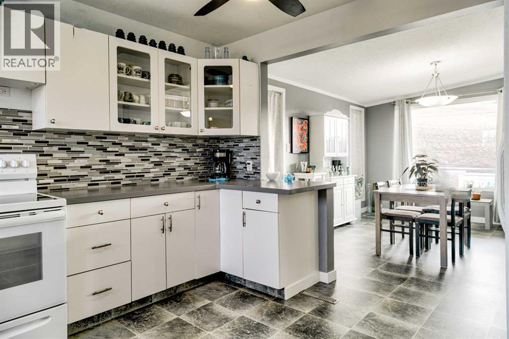 135 5 Avenue E, Cardston, Alberta  T0K 0K0 - Photo 14 - A2279743