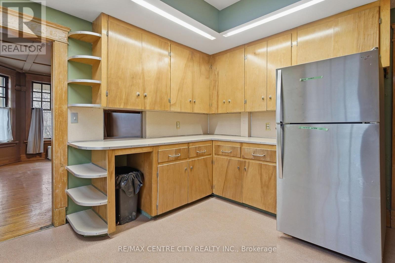 58 Windsor Avenue, London South, Ontario  N6C 1Z7 - Photo 11 - X12943164