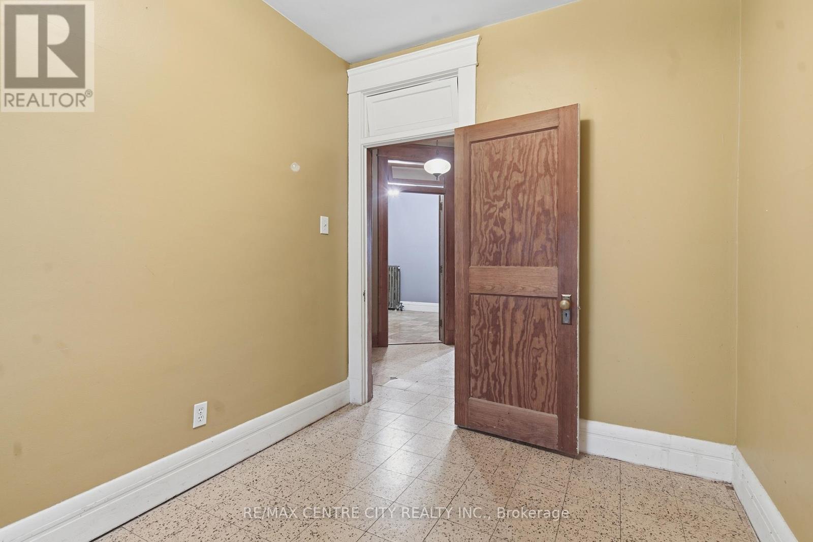 58 Windsor Avenue, London South, Ontario  N6C 1Z7 - Photo 14 - X12943164