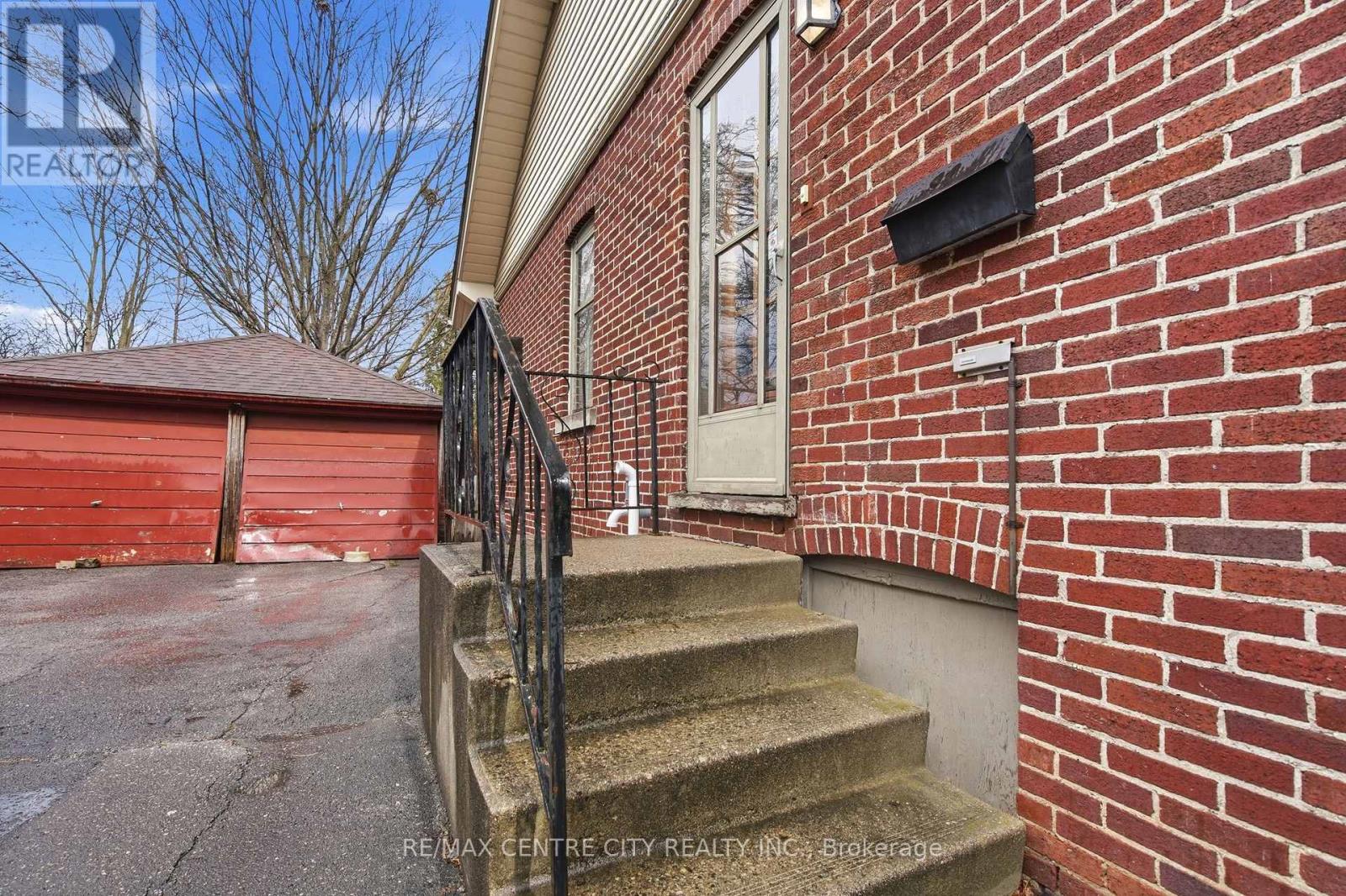 58 Windsor Avenue, London South, Ontario  N6C 1Z7 - Photo 30 - X12943164