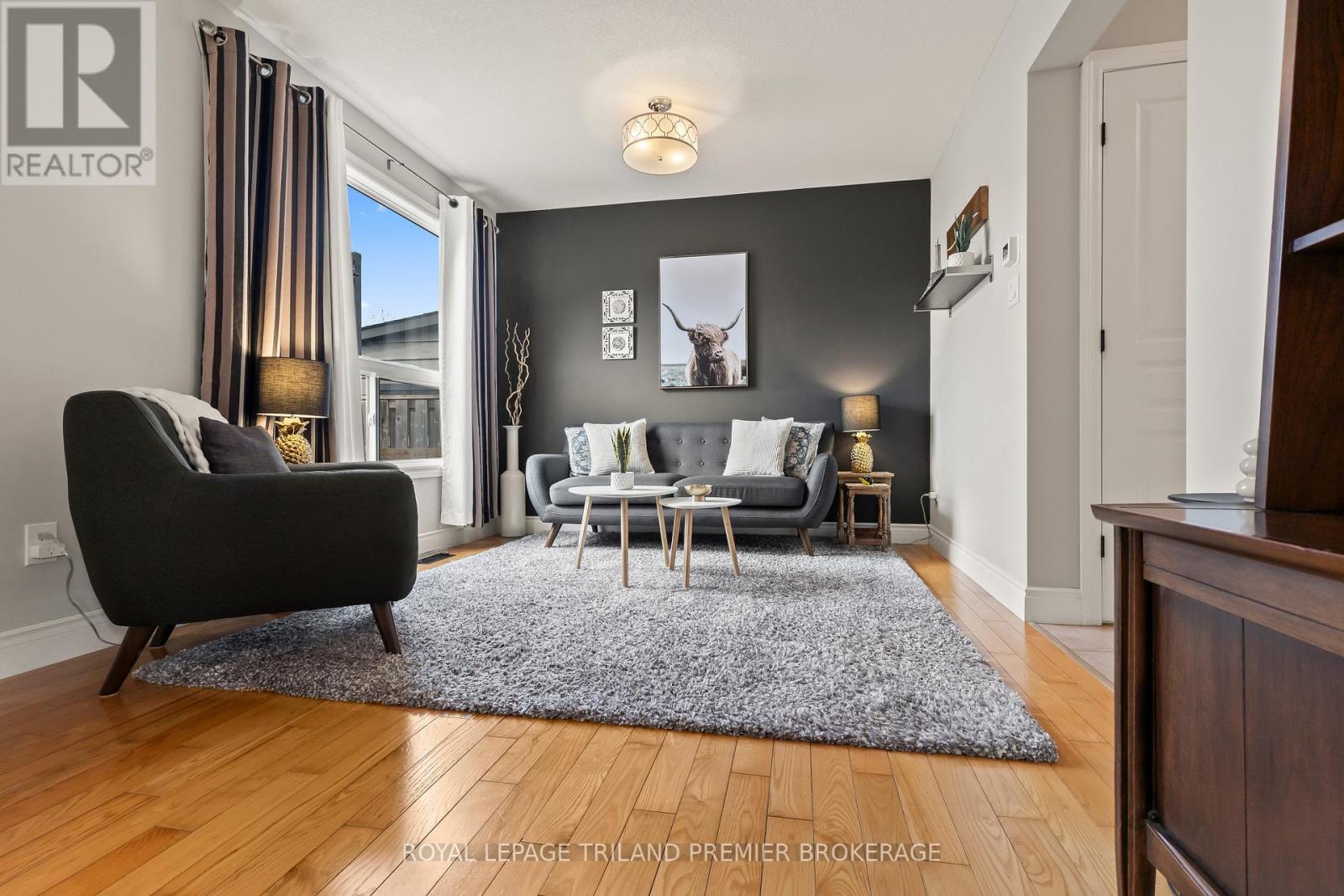 213 Crimson Crescent, London East, Ontario  N5W 6G1 - Photo 12 - X12943222