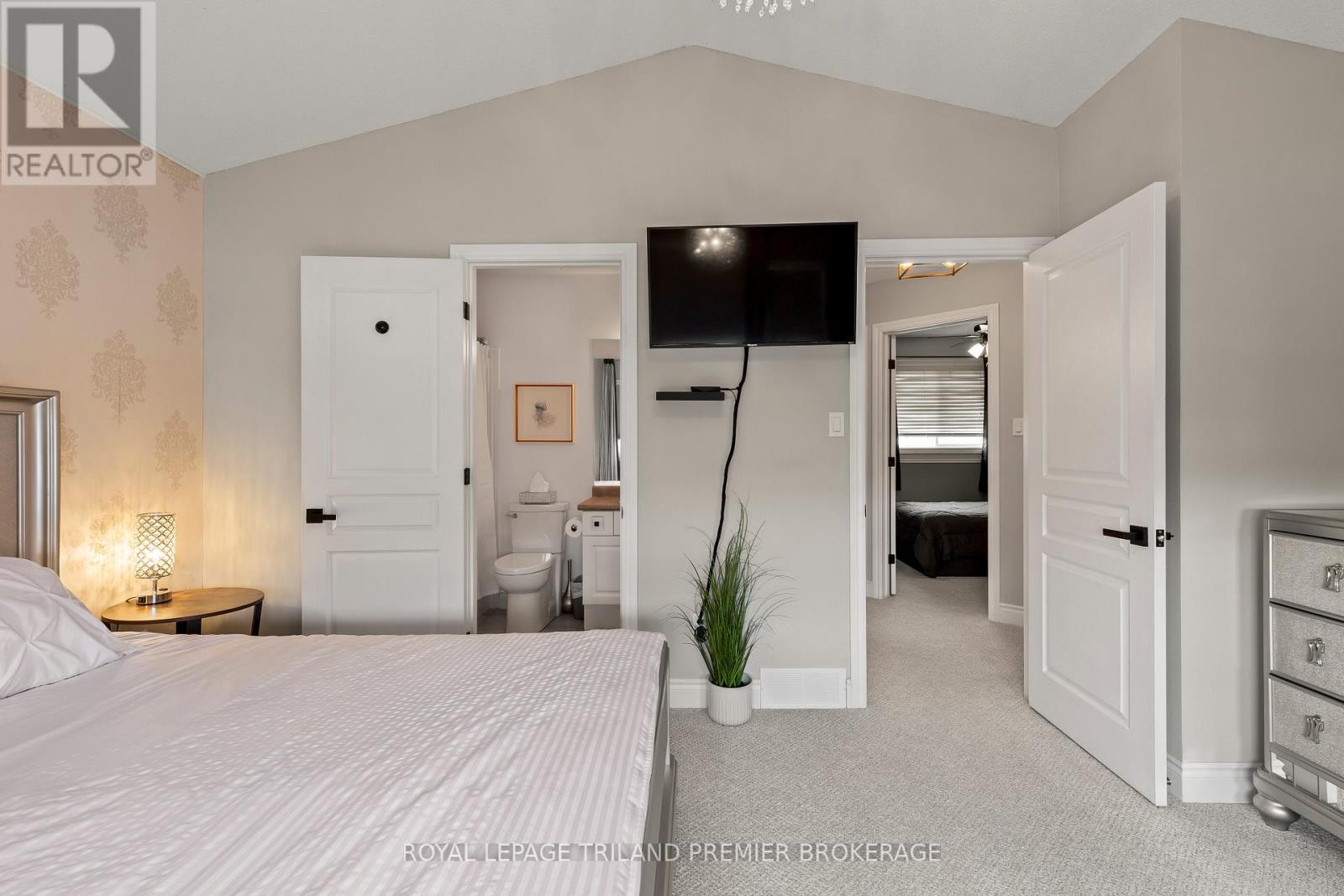 213 Crimson Crescent, London East, Ontario  N5W 6G1 - Photo 21 - X12943222