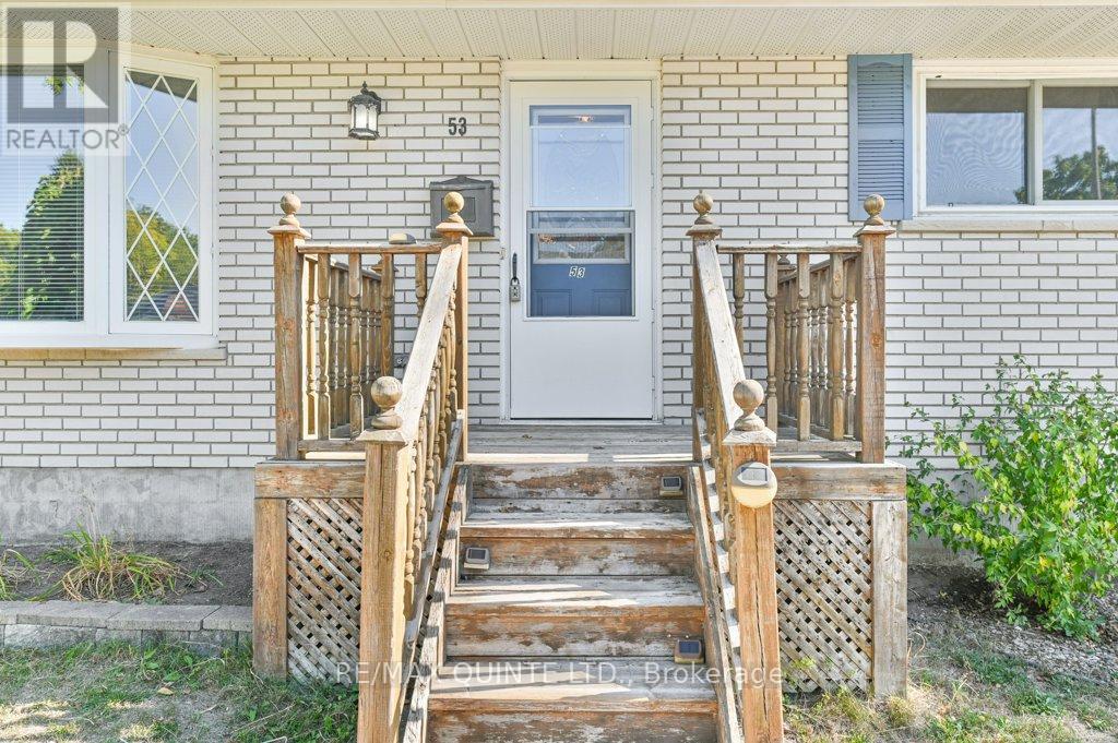 53 Water Street, Quinte West, Ontario  K8V 4M1 - Photo 5 - X12943184