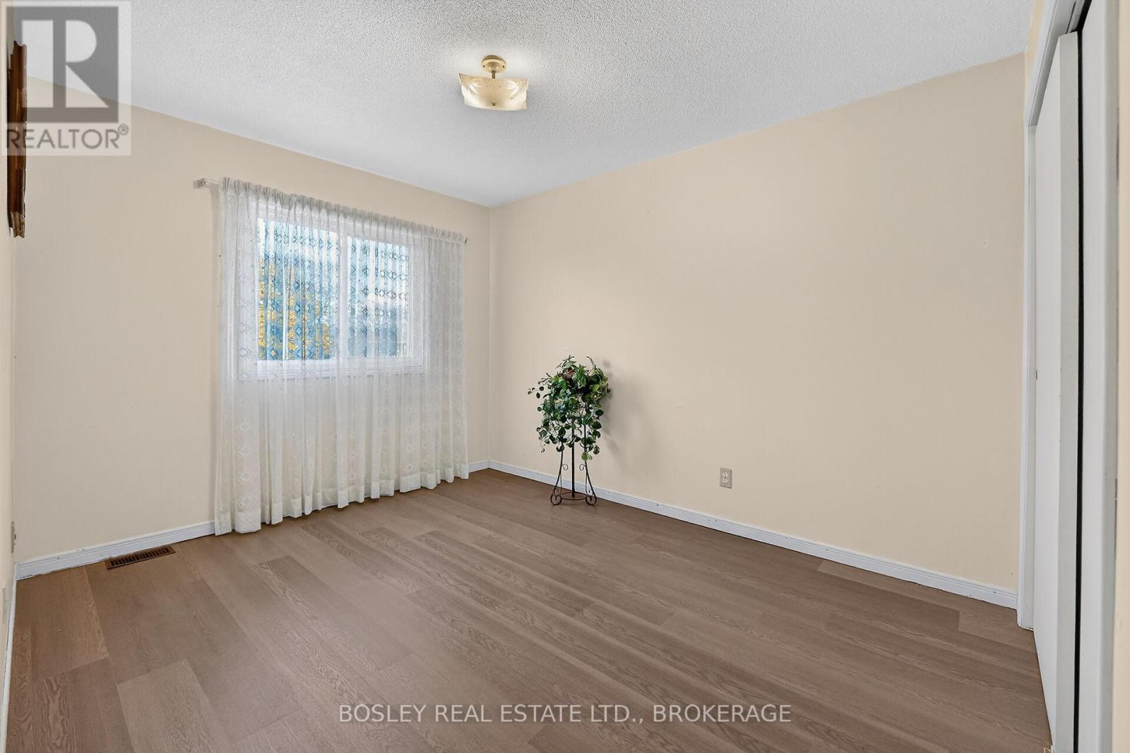 3260 Harleyford Crescent, Niagara Falls, Ontario  L2G 7K8 - Photo 15 - X12558132