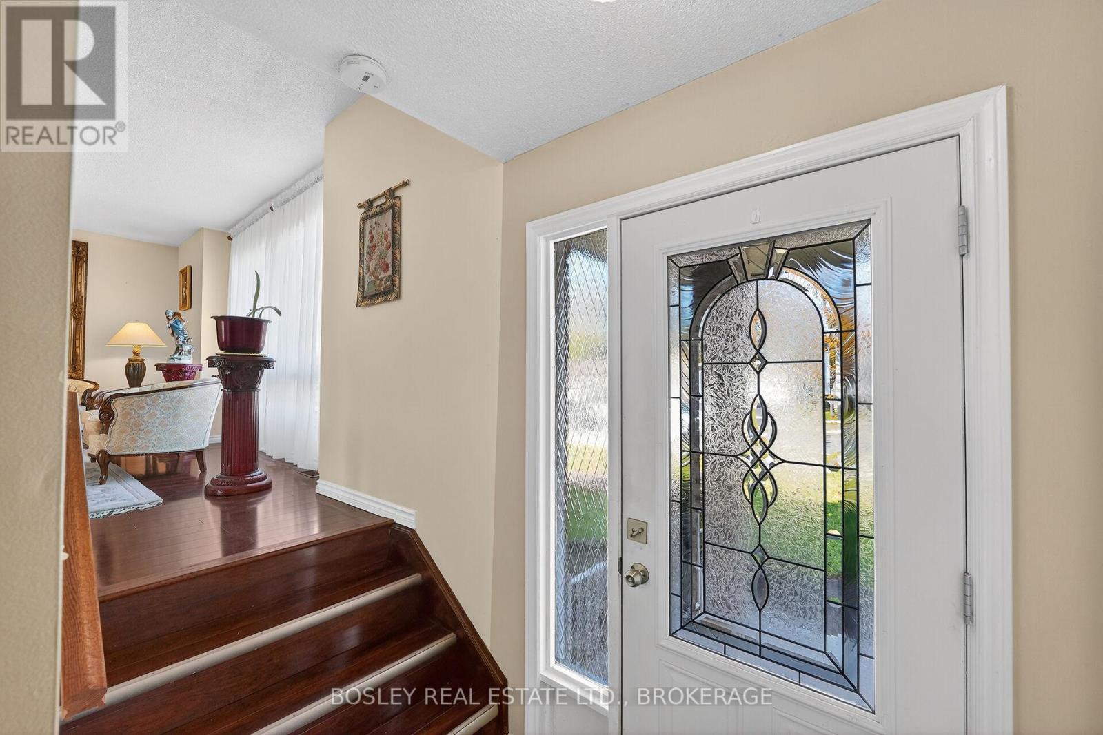 3260 Harleyford Crescent, Niagara Falls, Ontario  L2G 7K8 - Photo 6 - X12558132