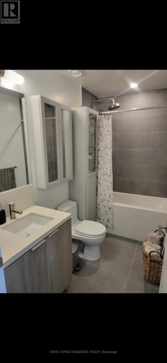 210 - 2020 Bathurst Street, Toronto, Ontario  M5P 0A6 - Photo 11 - C12943064