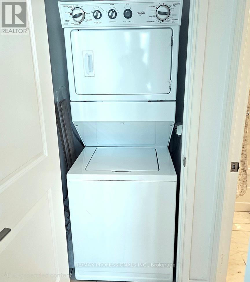 1208 Furnished - 38 The Esplanade, Toronto, Ontario  M5E 1A5 - Photo 17 - C12943146