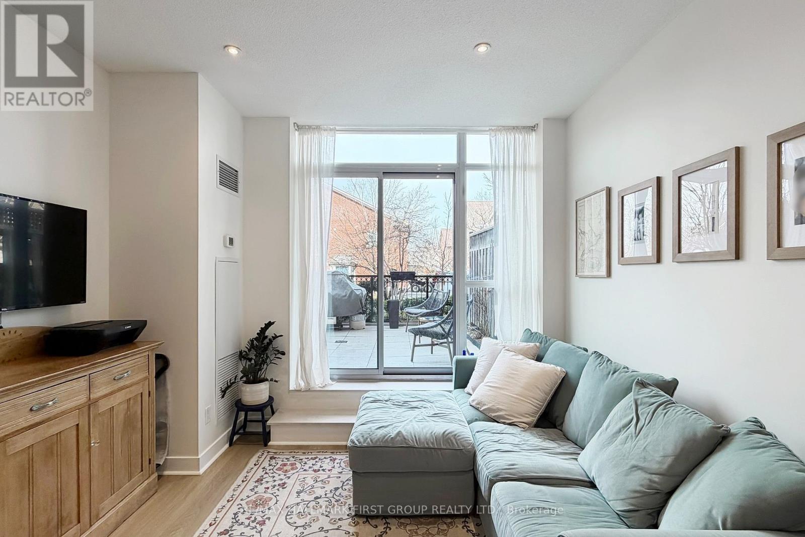 127 - 120 Dallimore Circle, Toronto, Ontario  M3C 4J1 - Photo 1 - C12943188