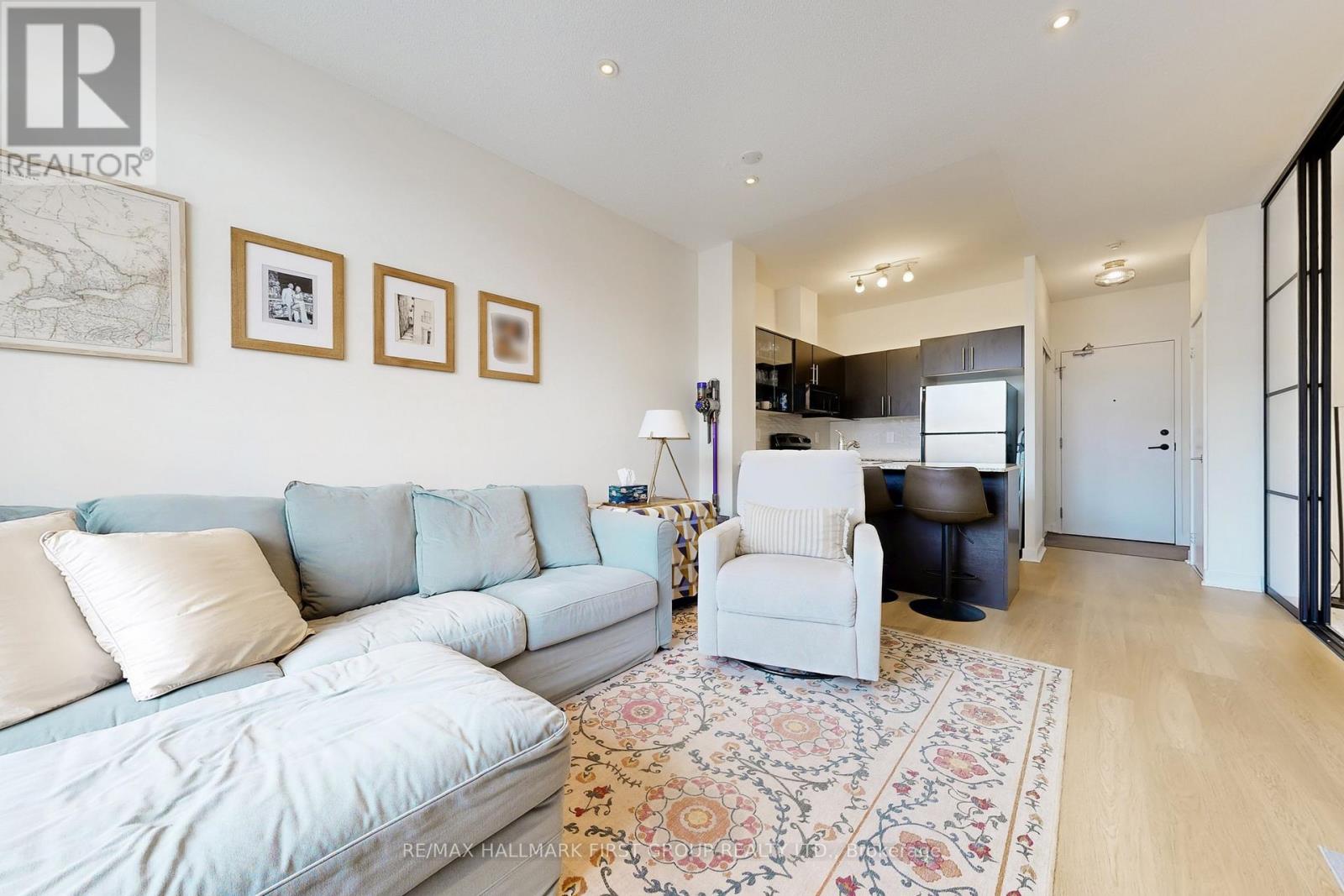 127 - 120 Dallimore Circle, Toronto, Ontario  M3C 4J1 - Photo 5 - C12943188