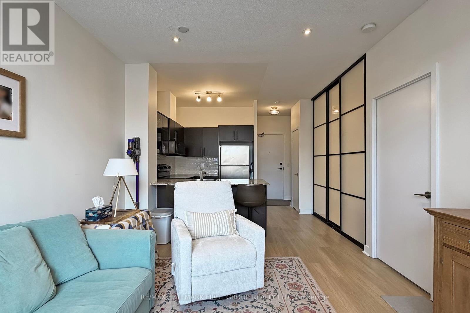 127 - 120 Dallimore Circle, Toronto, Ontario  M3C 4J1 - Photo 6 - C12943188