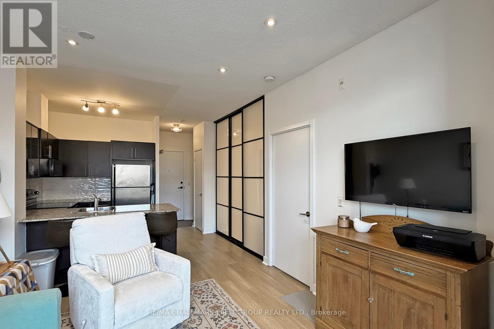 127 - 120 Dallimore Circle, Toronto, Ontario  M3C 4J1 - Photo 7 - C12943188