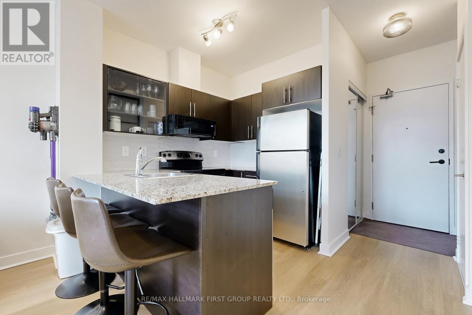 127 - 120 Dallimore Circle, Toronto, Ontario  M3C 4J1 - Photo 8 - C12943188