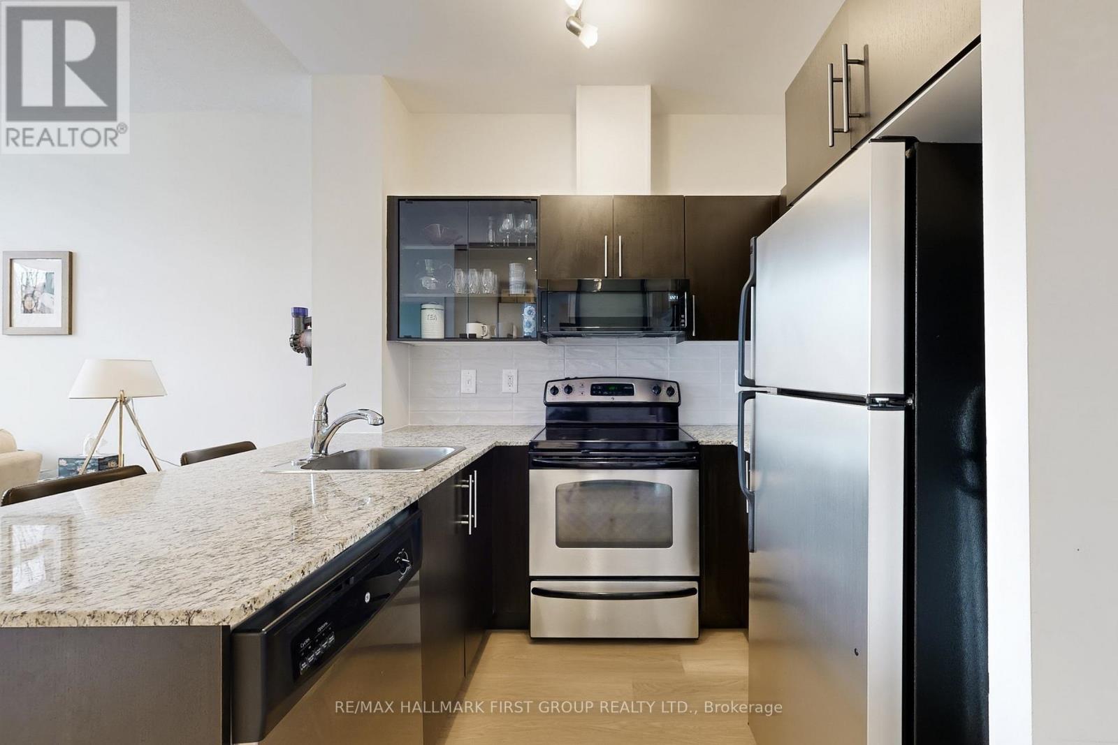 127 - 120 Dallimore Circle, Toronto, Ontario  M3C 4J1 - Photo 9 - C12943188