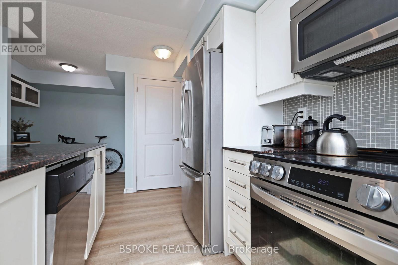 610 - 125 Western Battery Road, Toronto, Ontario  M6K 3R8 - Photo 10 - C12943212