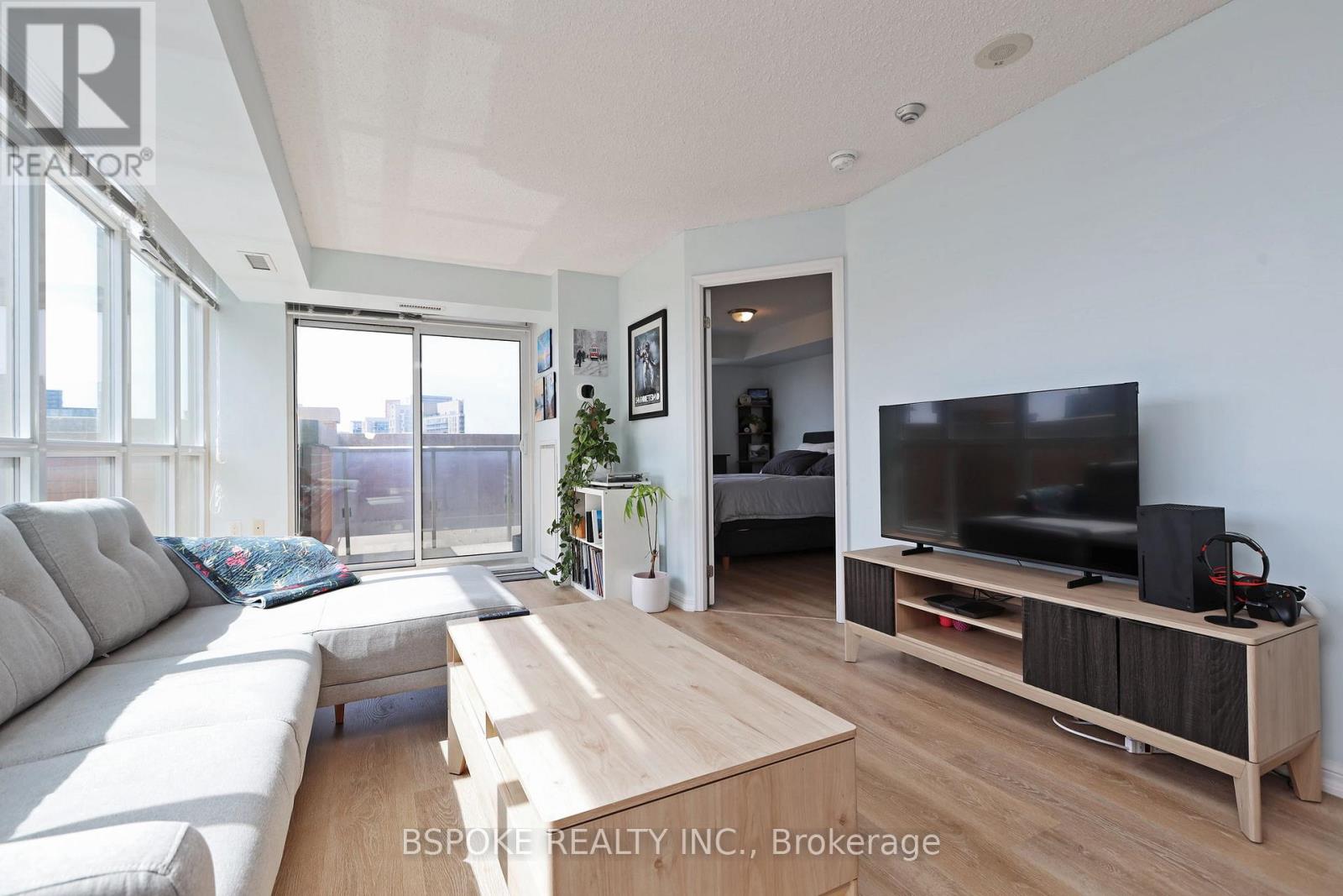 610 - 125 Western Battery Road, Toronto, Ontario  M6K 3R8 - Photo 4 - C12943212