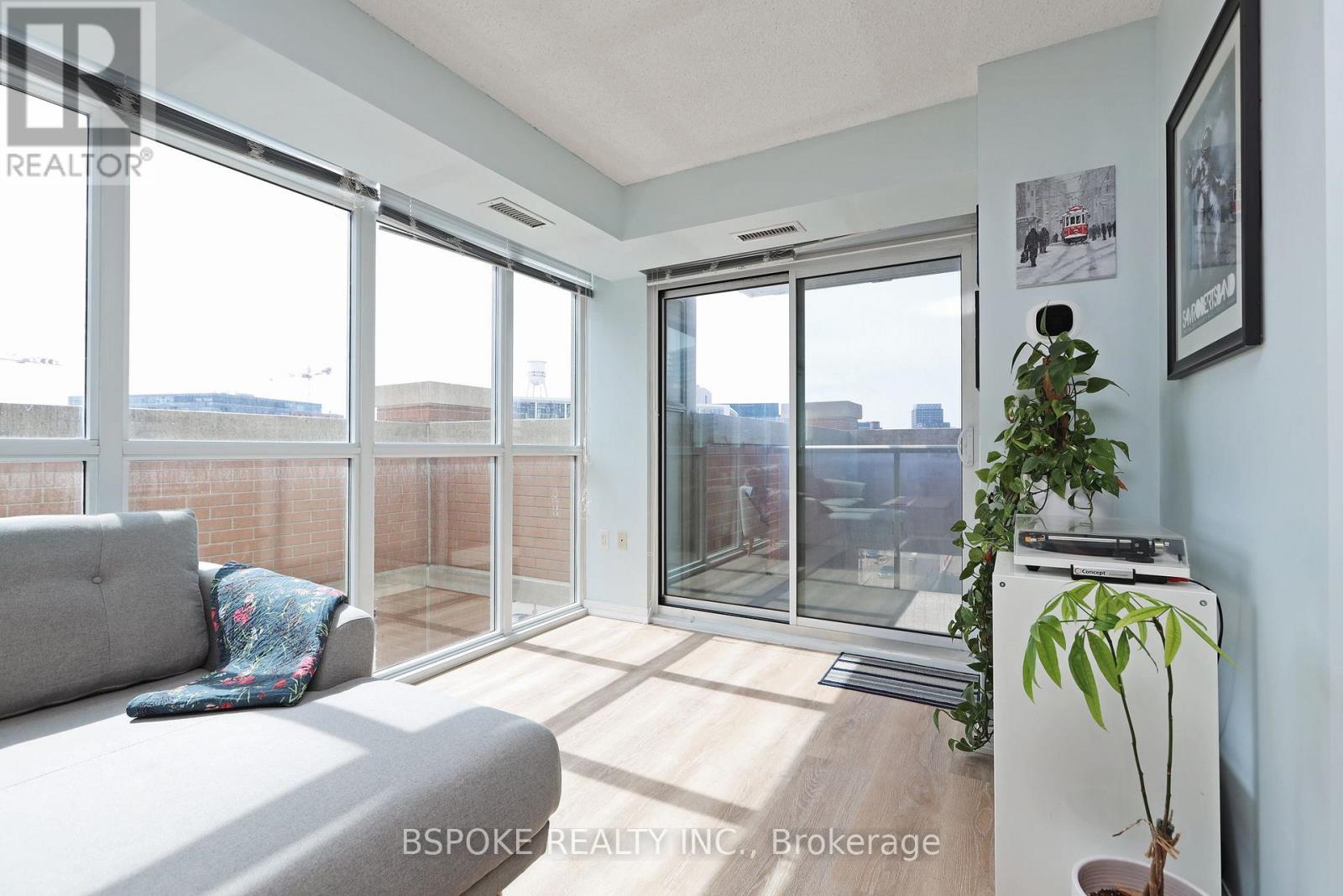 610 - 125 Western Battery Road, Toronto, Ontario  M6K 3R8 - Photo 5 - C12943212