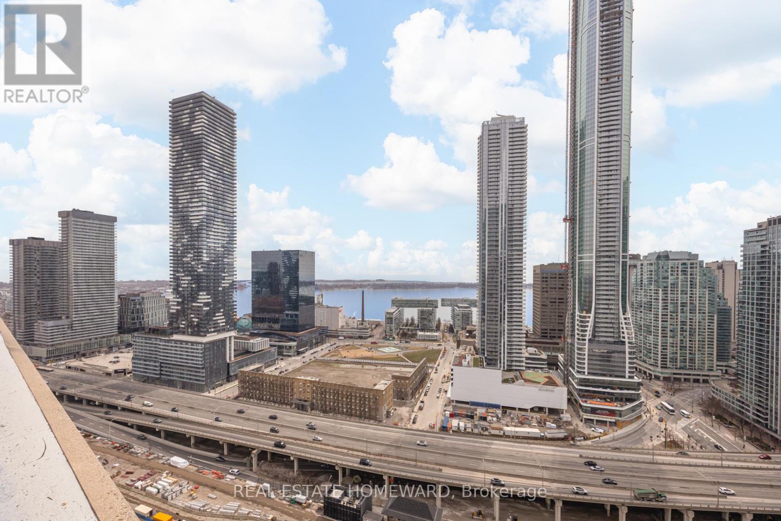 1712 - 25 The Esplanade, Toronto, Ontario  M5E 1W5 - Photo 24 - C12943240