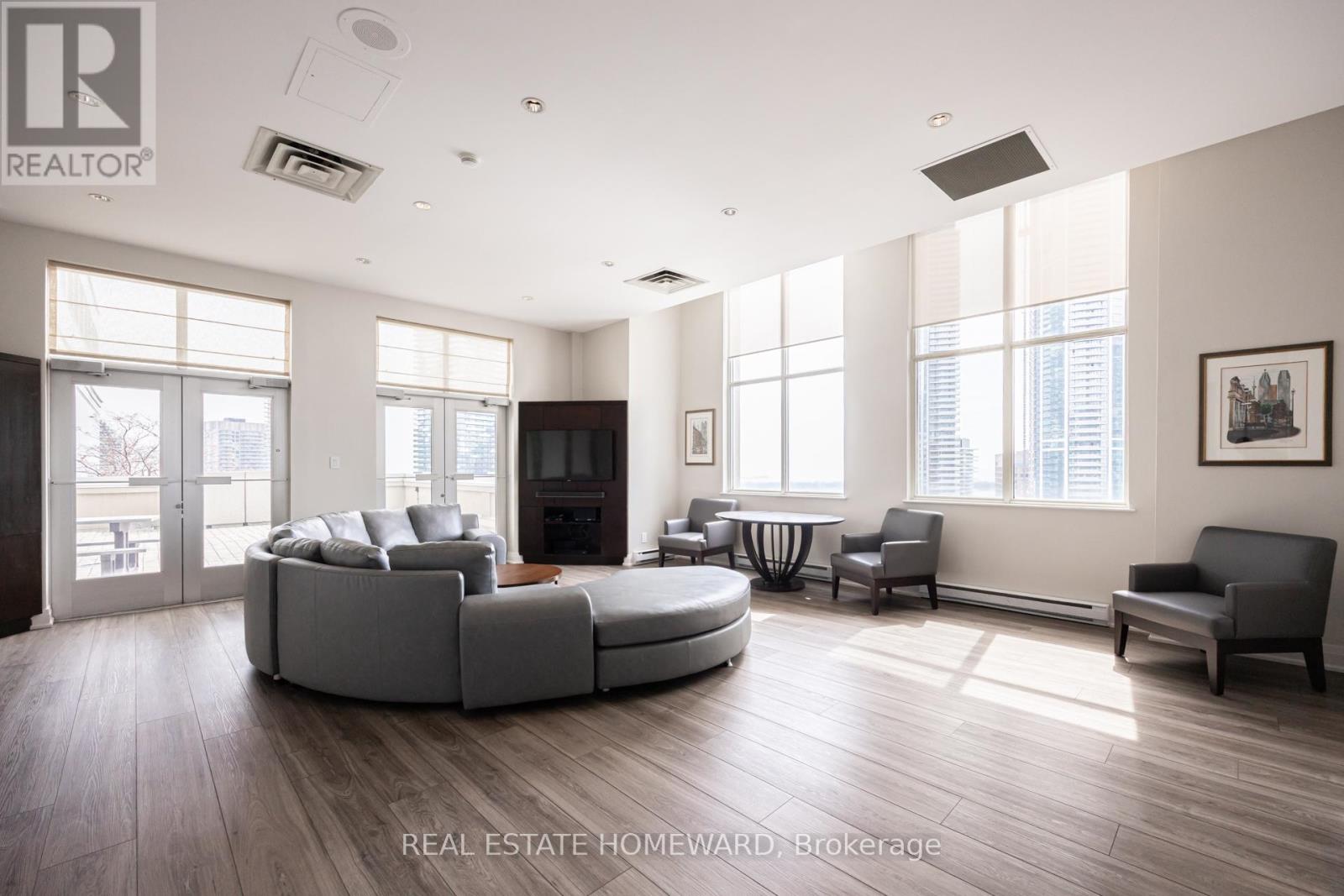 1712 - 25 The Esplanade, Toronto, Ontario  M5E 1W5 - Photo 26 - C12943240