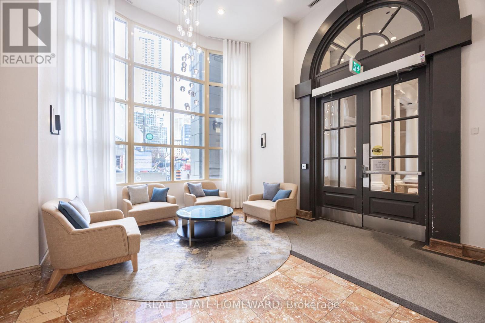 1712 - 25 The Esplanade, Toronto, Ontario  M5E 1W5 - Photo 31 - C12943240