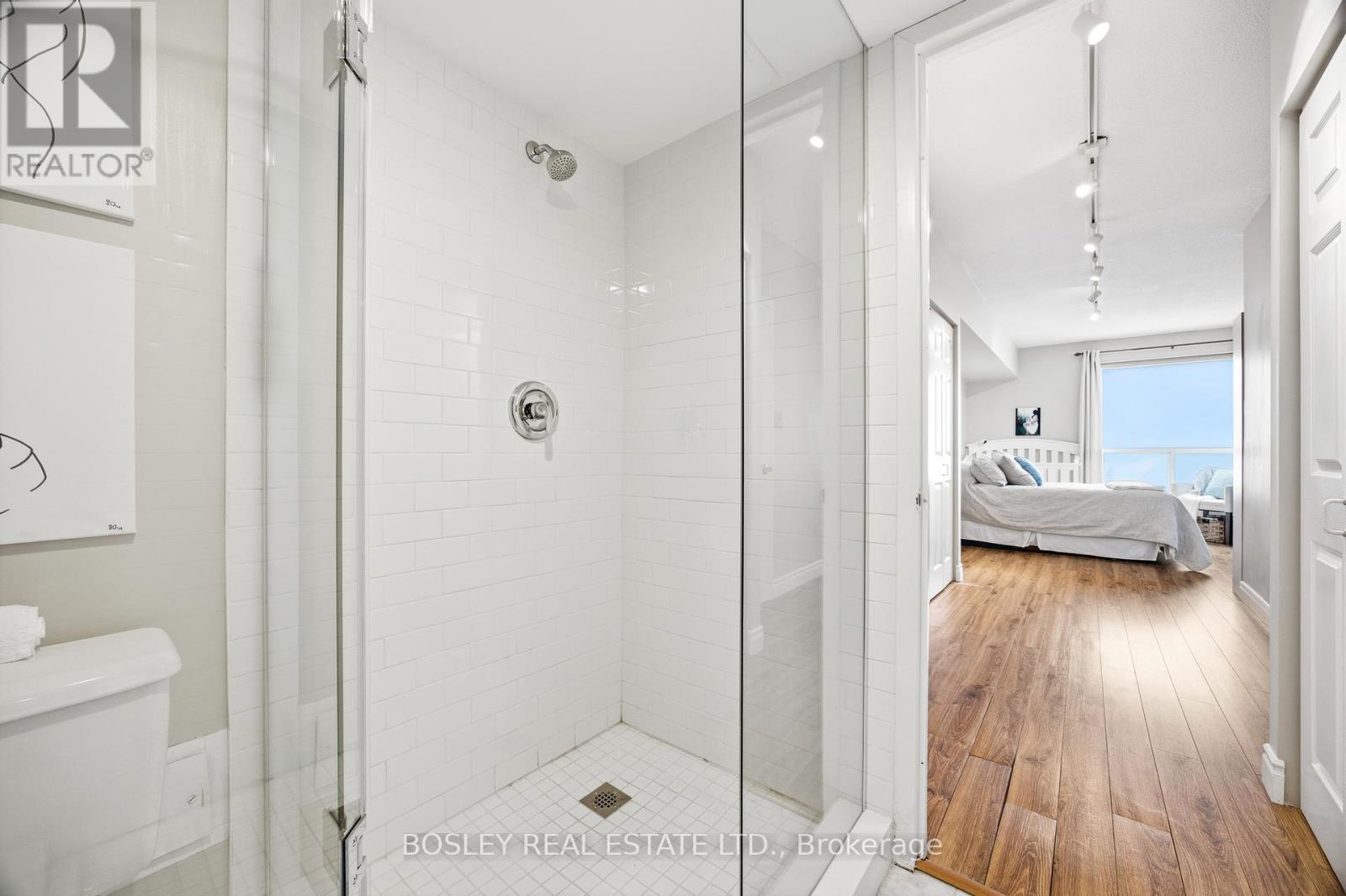 611 - 5 Concorde Place, Toronto, Ontario  M3C 3M8 - Photo 38 - C12943286