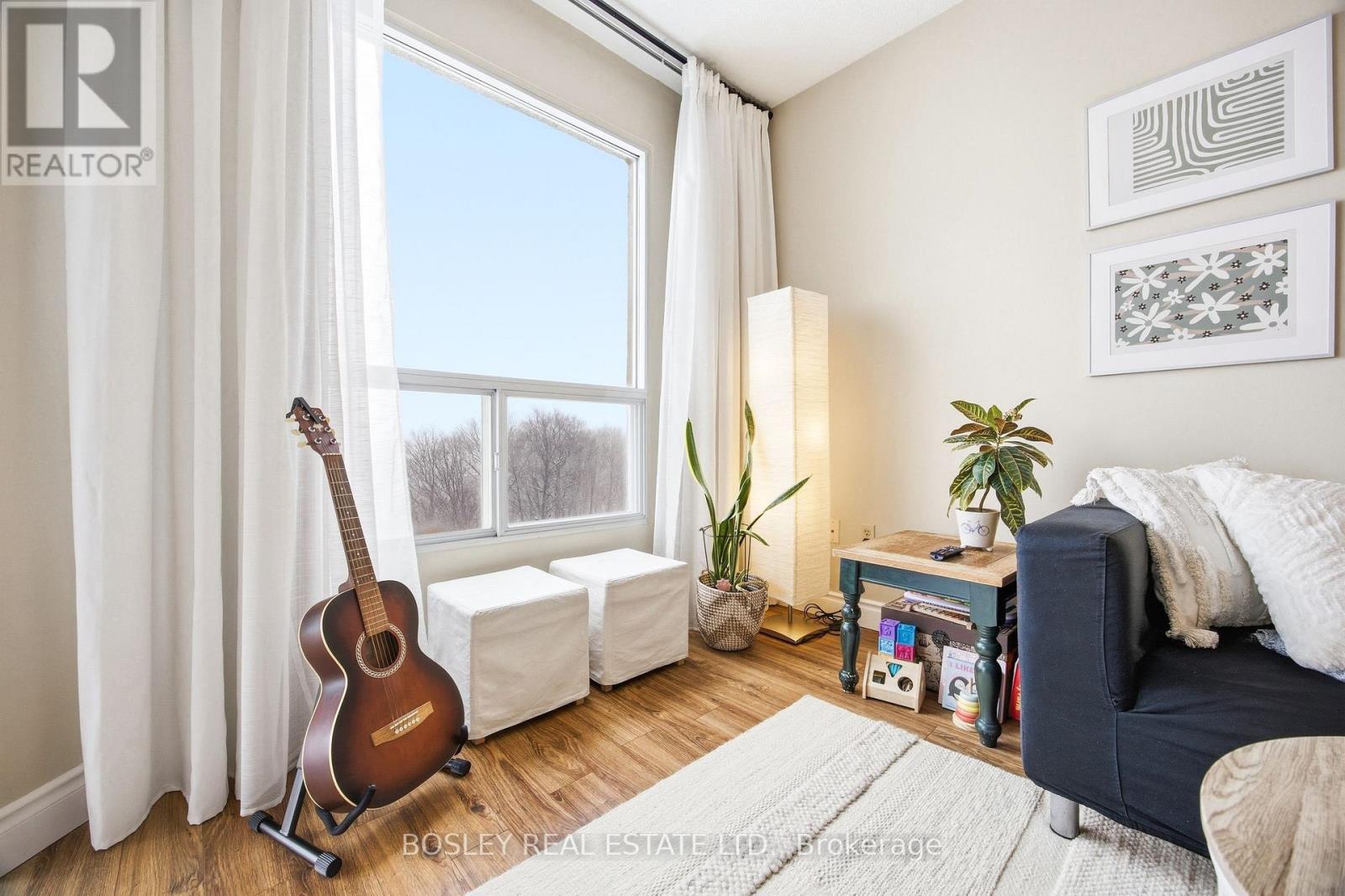 611 - 5 Concorde Place, Toronto, Ontario  M3C 3M8 - Photo 4 - C12943286