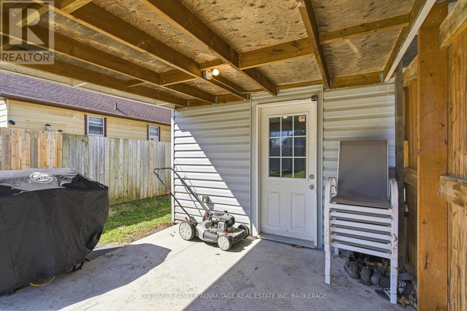 229 Chaffey Street, Welland, Ontario  L3B 2Y7 - Photo 23 - X12943054