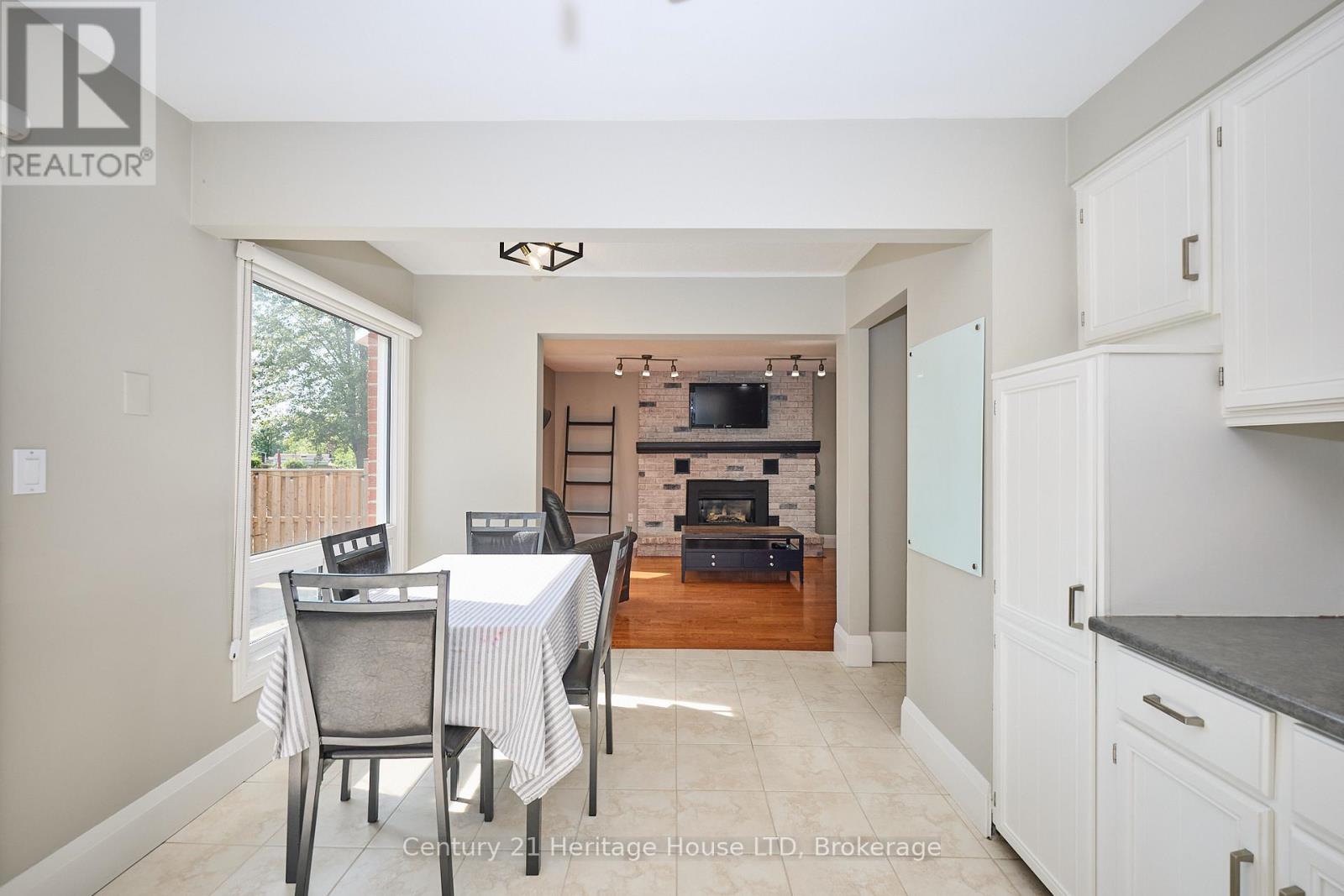 57 Keefer Road, Thorold, Ontario  L2V 4W5 - Photo 14 - X12943260