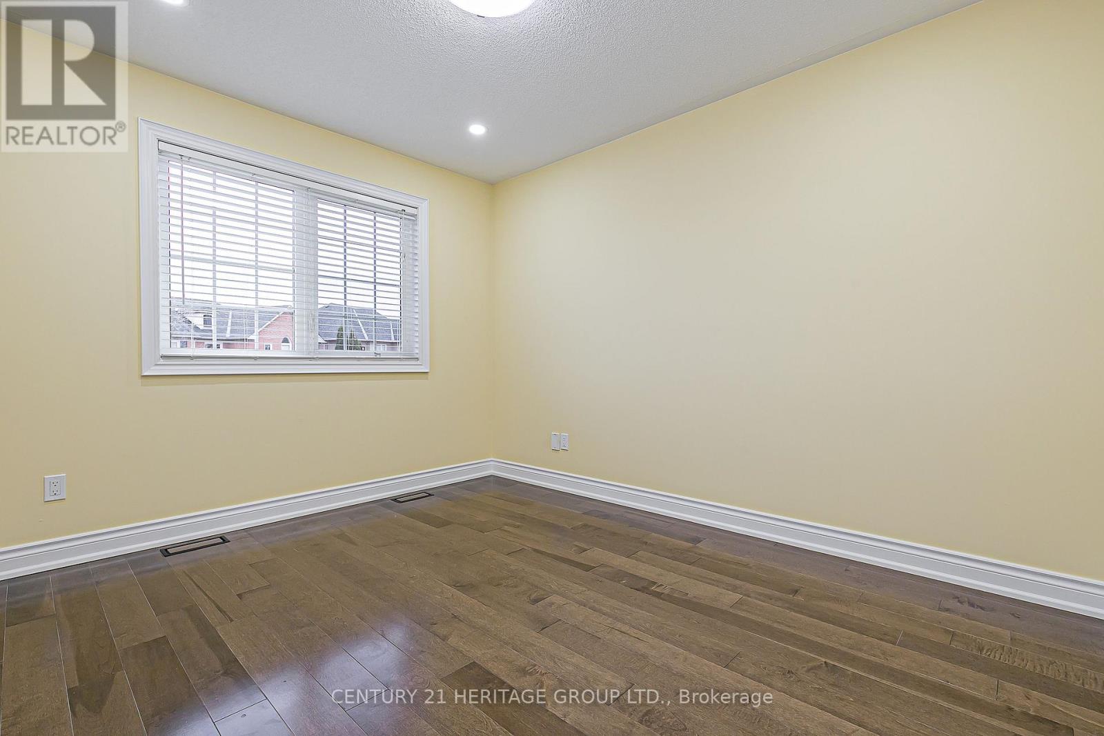 20 Trish Drive, Richmond Hill, Ontario  L4E 5C5 - Photo 25 - N12943040