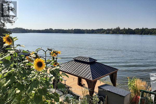 6195 Churchill Drive E, Whitchurch-Stouffville, Ontario  L4A 7X3 - Photo 17 - N12943152