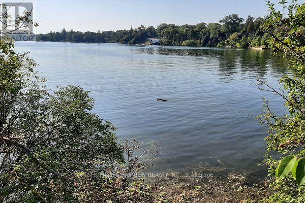 6195 Churchill Drive E, Whitchurch-Stouffville, Ontario  L4A 7X3 - Photo 19 - N12943152