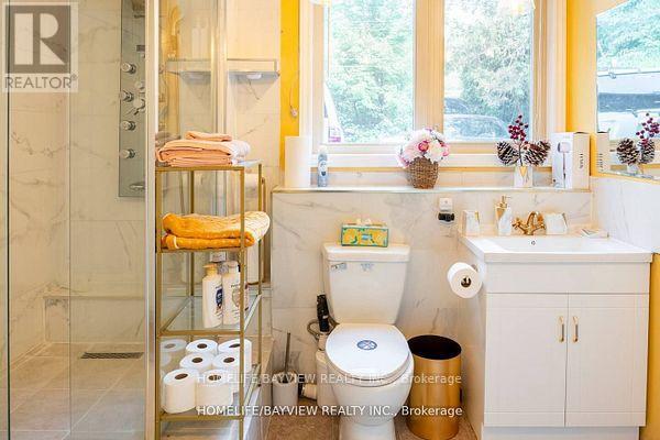 6195 Churchill Drive E, Whitchurch-Stouffville, Ontario  L4A 7X3 - Photo 8 - N12943152