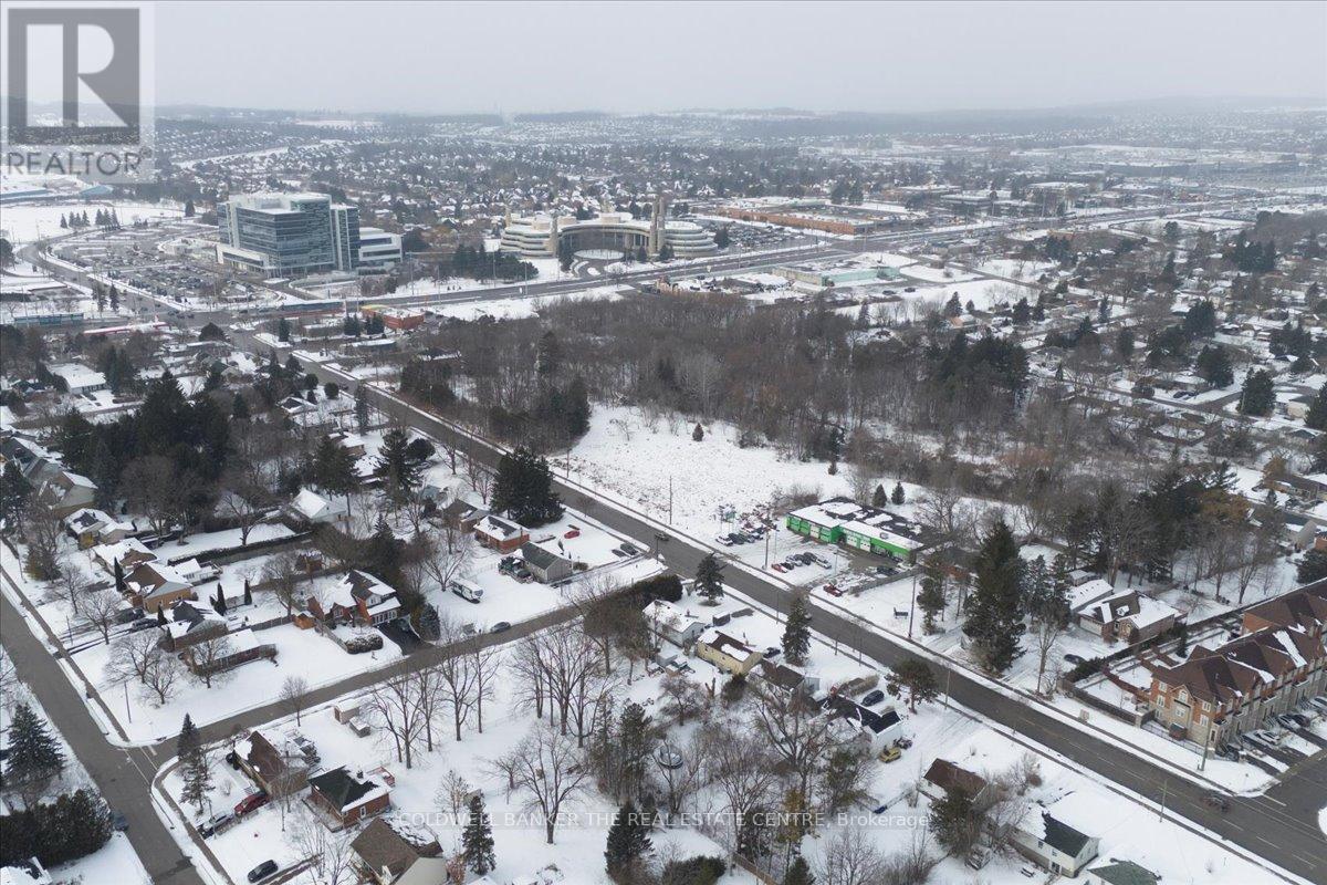 98 Eagle Street, Newmarket, Ontario  L3Y 1J4 - Photo 17 - N12943156