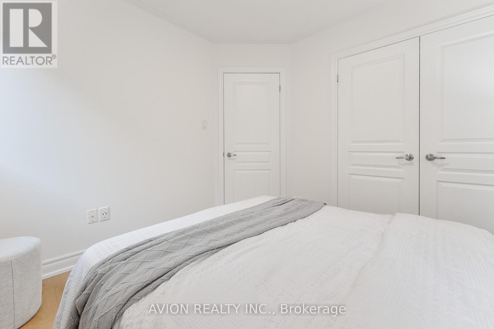 33 Brockdale Street, Richmond Hill, Ontario  L4E 4W1 - Photo 24 - N12943158