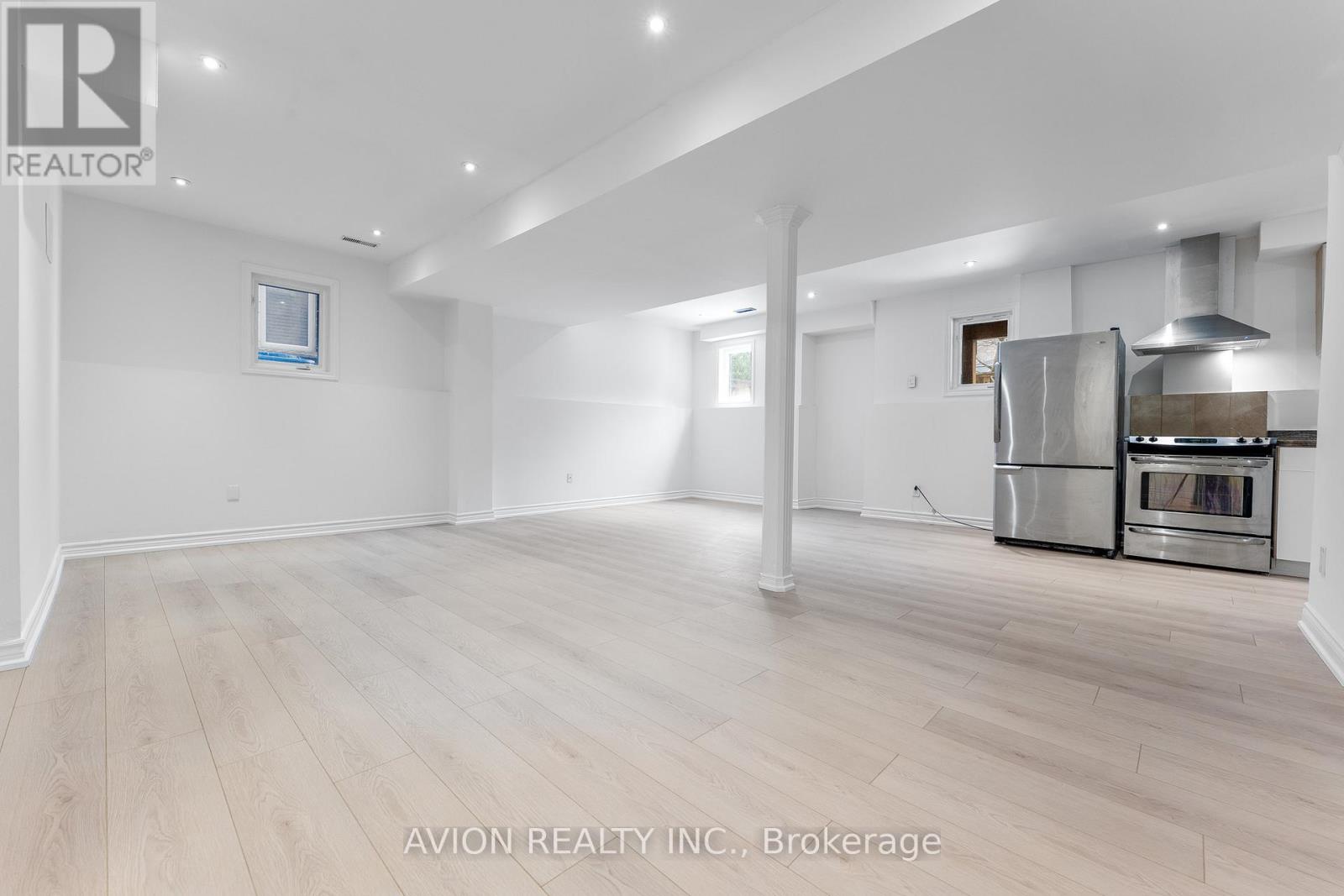 33 Brockdale Street, Richmond Hill, Ontario  L4E 4W1 - Photo 30 - N12943158