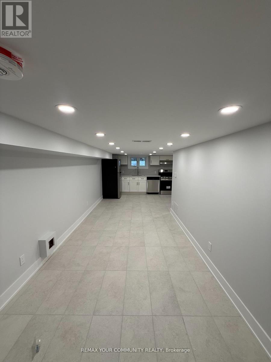 5 (Bsmt) - 88 Spruce Street W, Aurora, Ontario  L4G 1S1 - Photo 3 - N12943218