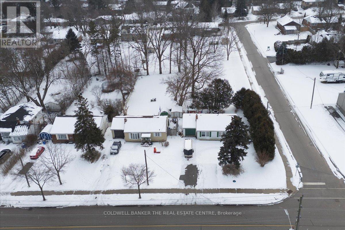 104 Eagle Street, Newmarket, Ontario  L3Y 1J4 - Photo 14 - N12943226