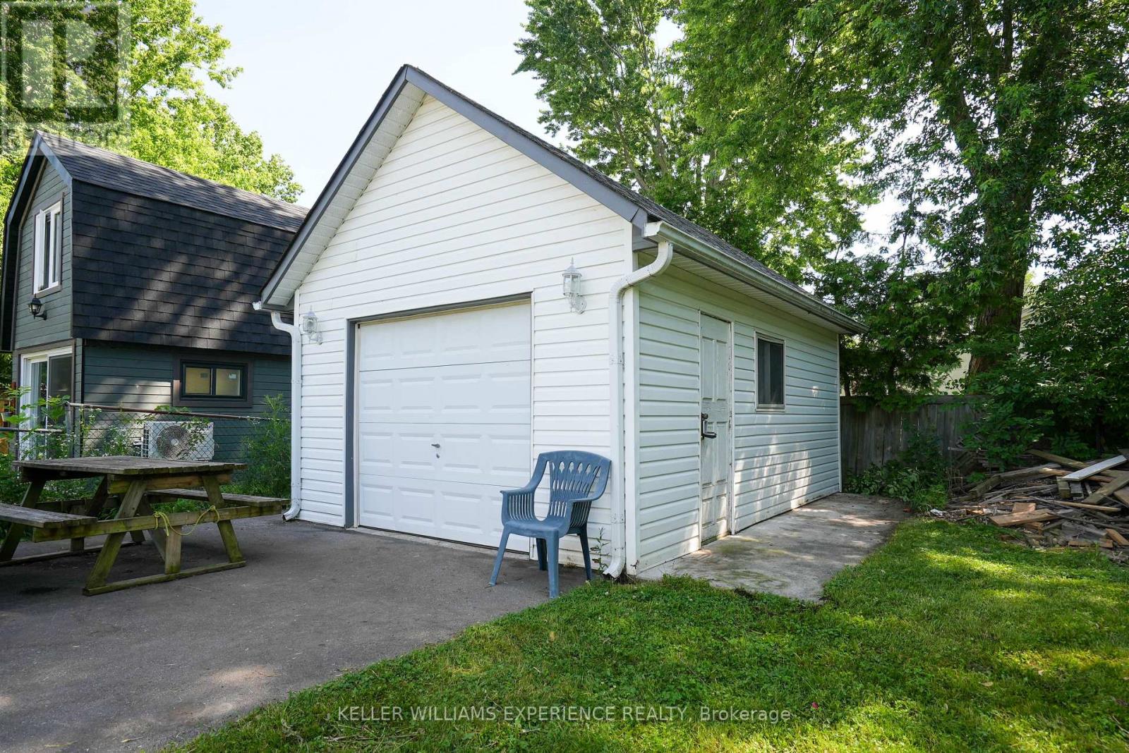 767 Sedore Avenue, Georgina, Ontario  L0E 1S0 - Photo 10 - N12943238