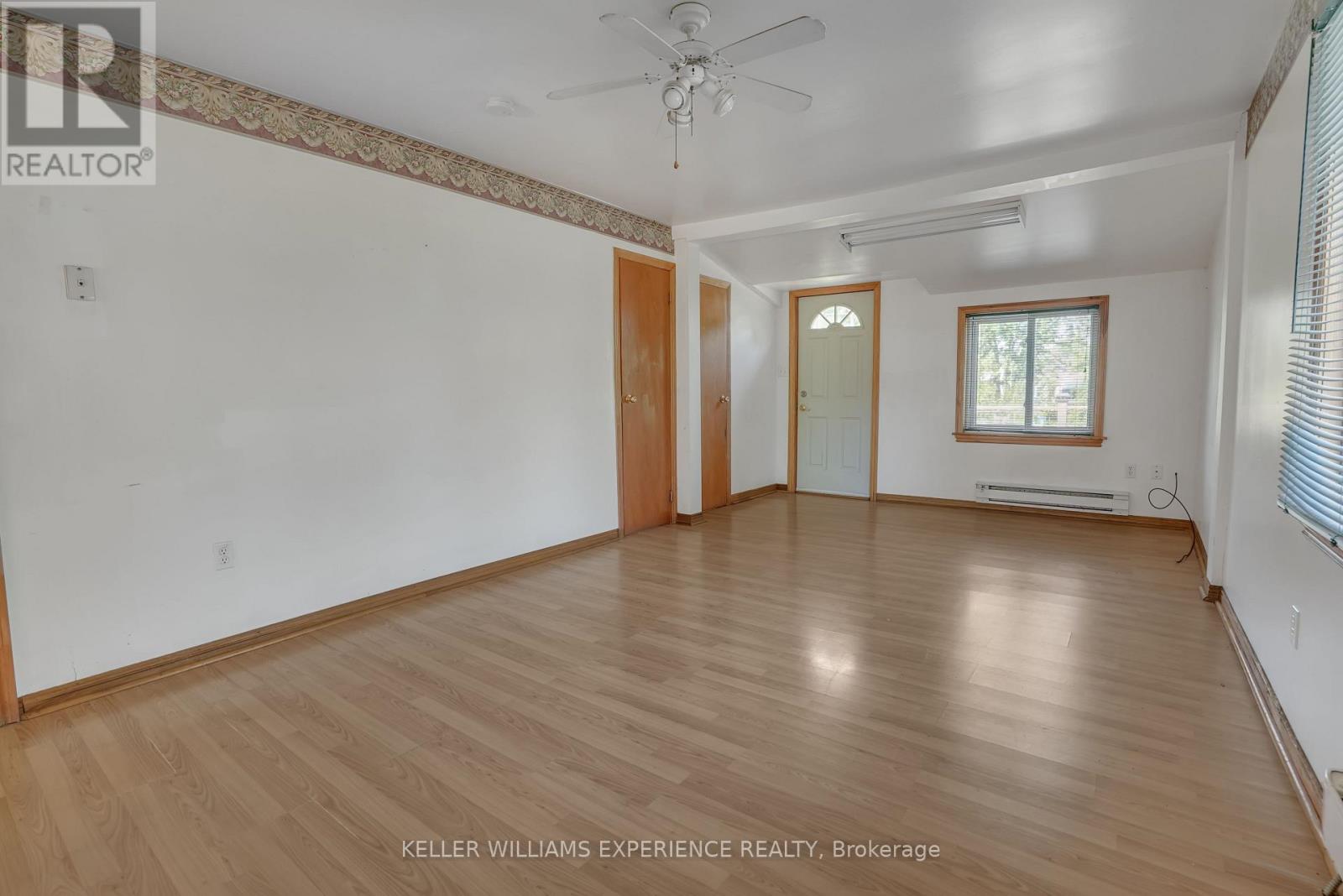 767 Sedore Avenue, Georgina, Ontario  L0E 1S0 - Photo 4 - N12943238