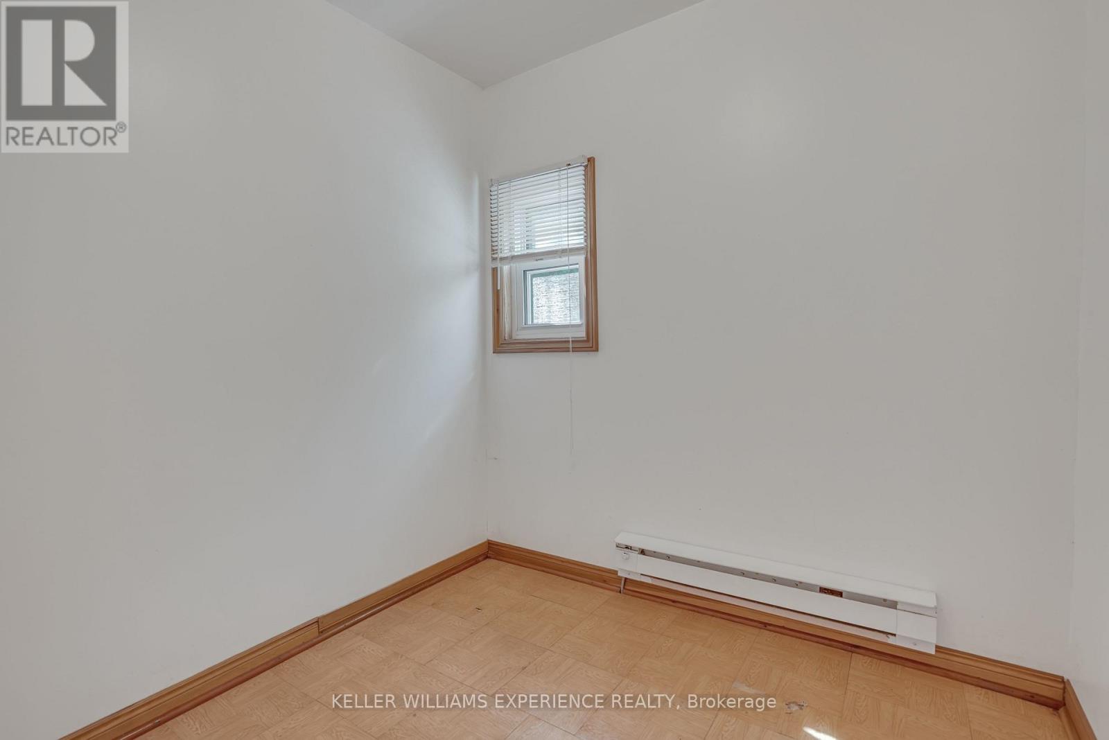 767 Sedore Avenue, Georgina, Ontario  L0E 1S0 - Photo 7 - N12943238