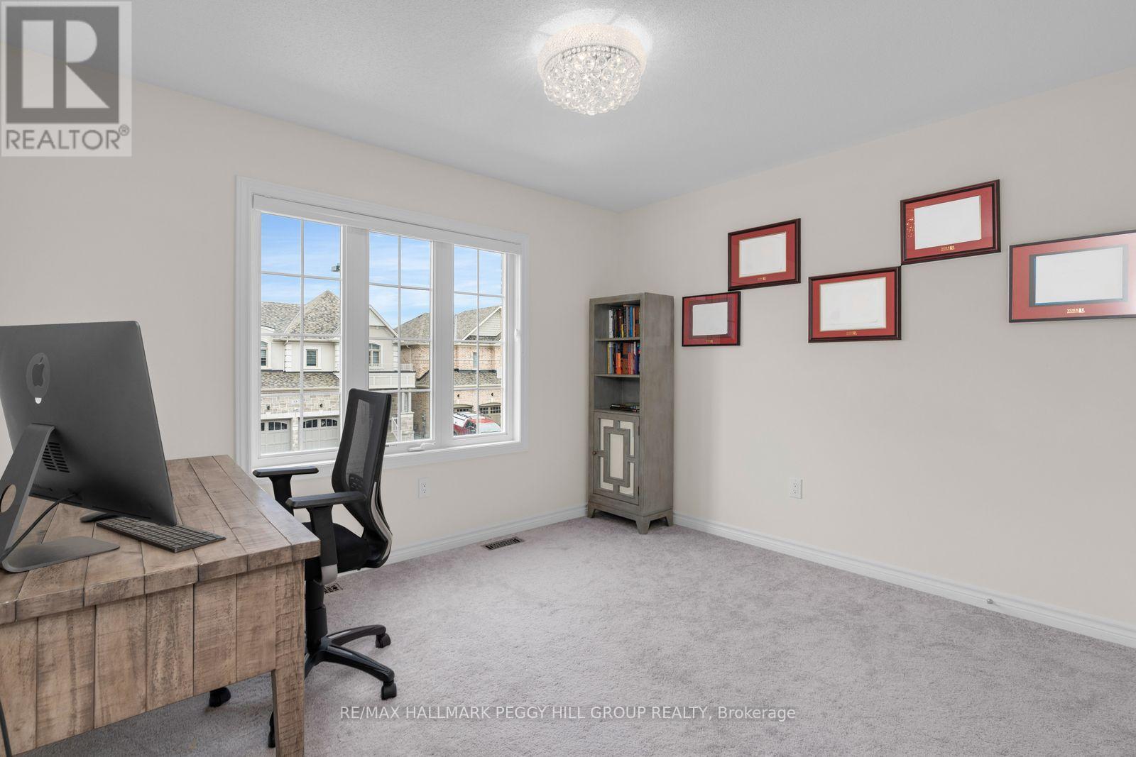 34 Valleo Street, Georgina, Ontario  L4P 0K1 - Photo 10 - N12943242