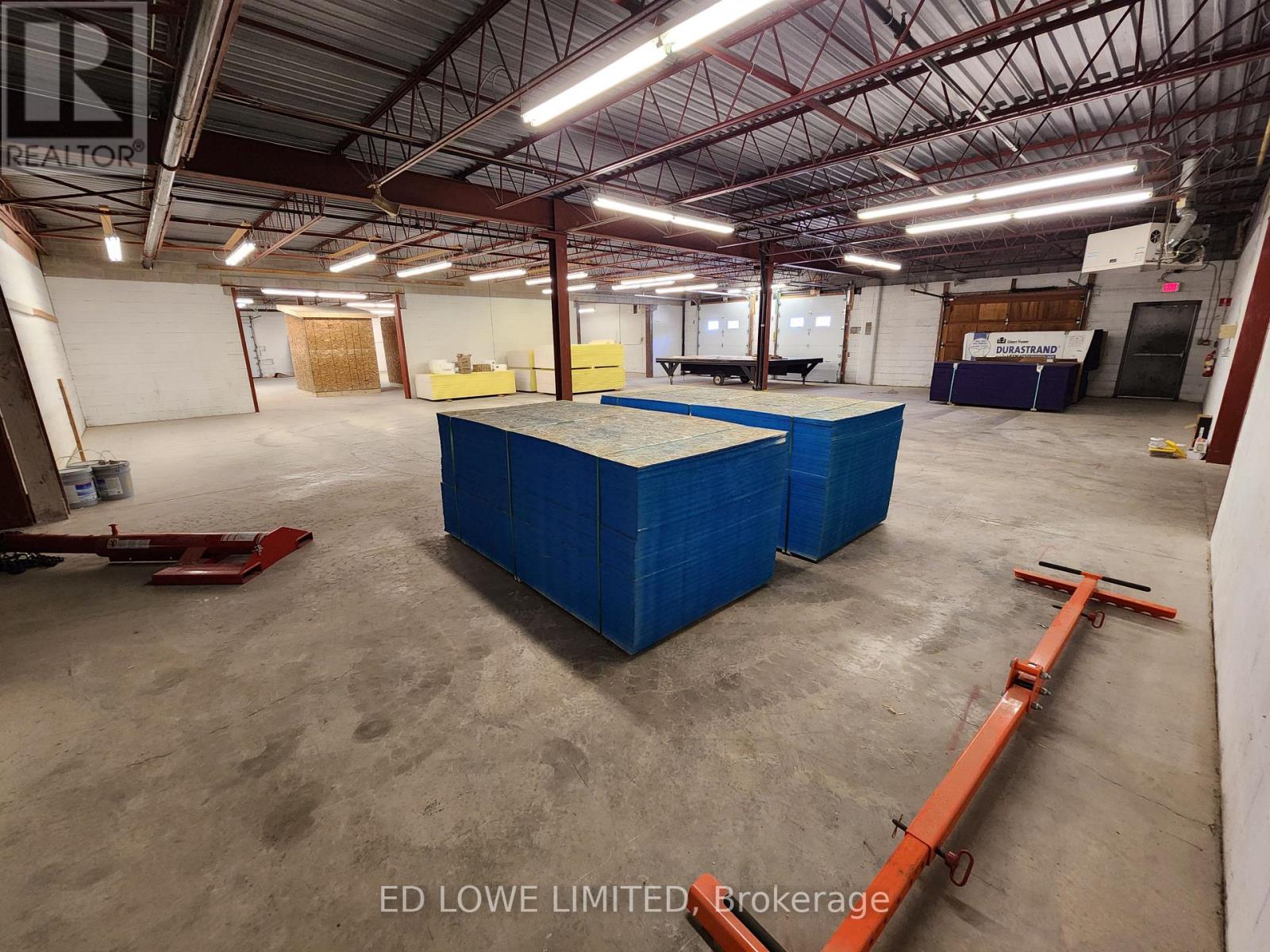 A - 201 Bay Street, Midland, Ontario  L4R 1M9 - Photo 3 - S12943306