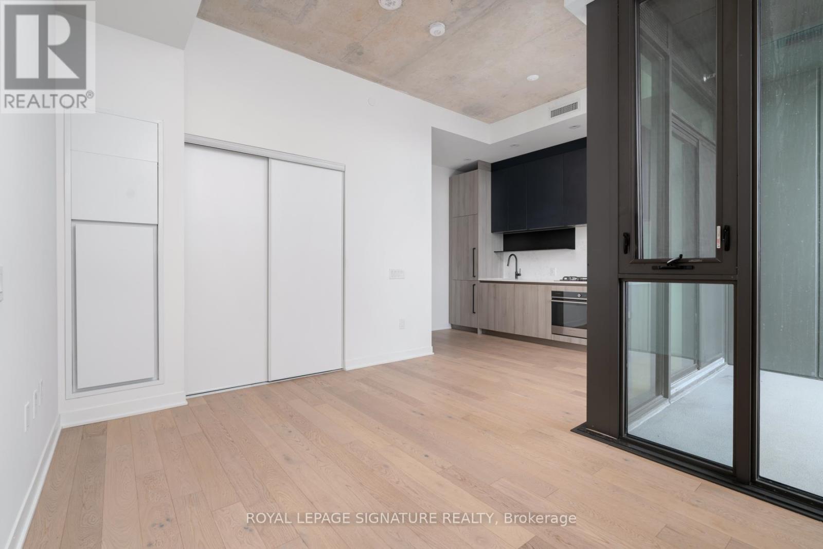 803 - 2625 Dundas Street W, Toronto, Ontario  M6P 1X9 - Photo 1 - W12943086