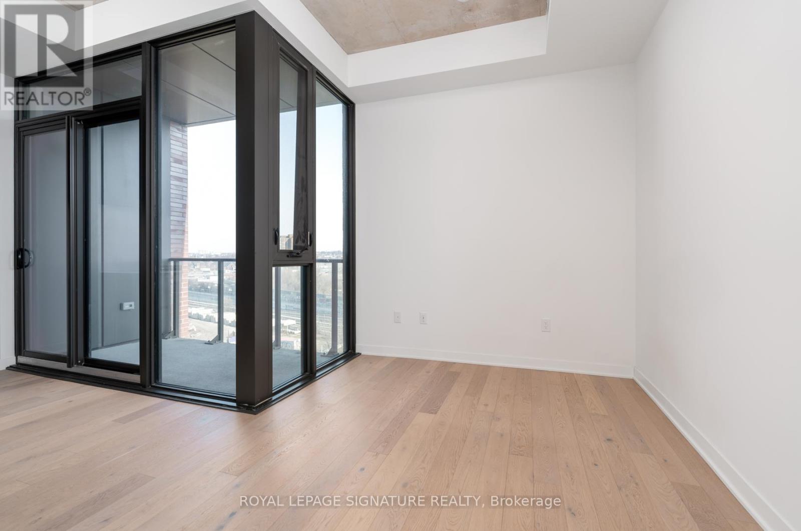 803 - 2625 Dundas Street W, Toronto, Ontario  M6P 1X9 - Photo 10 - W12943086