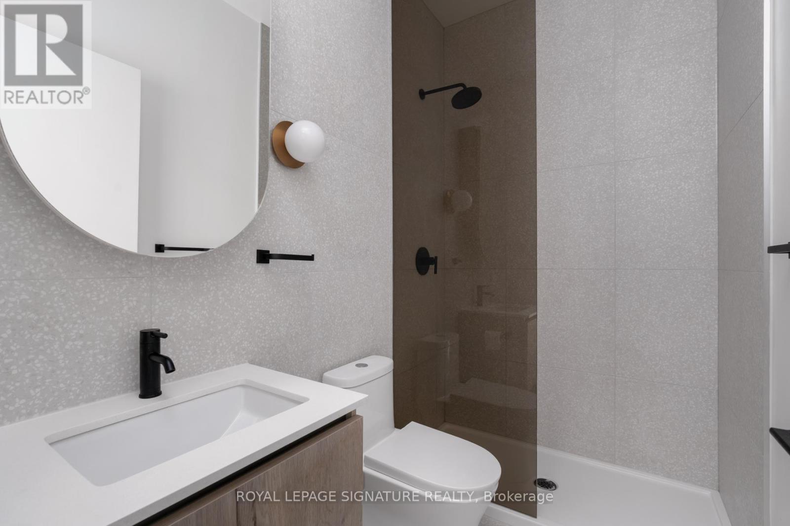 803 - 2625 Dundas Street W, Toronto, Ontario  M6P 1X9 - Photo 3 - W12943086