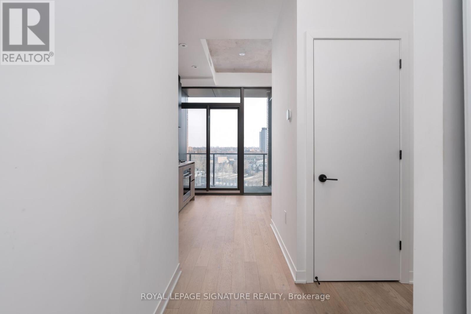 803 - 2625 Dundas Street W, Toronto, Ontario  M6P 1X9 - Photo 6 - W12943086