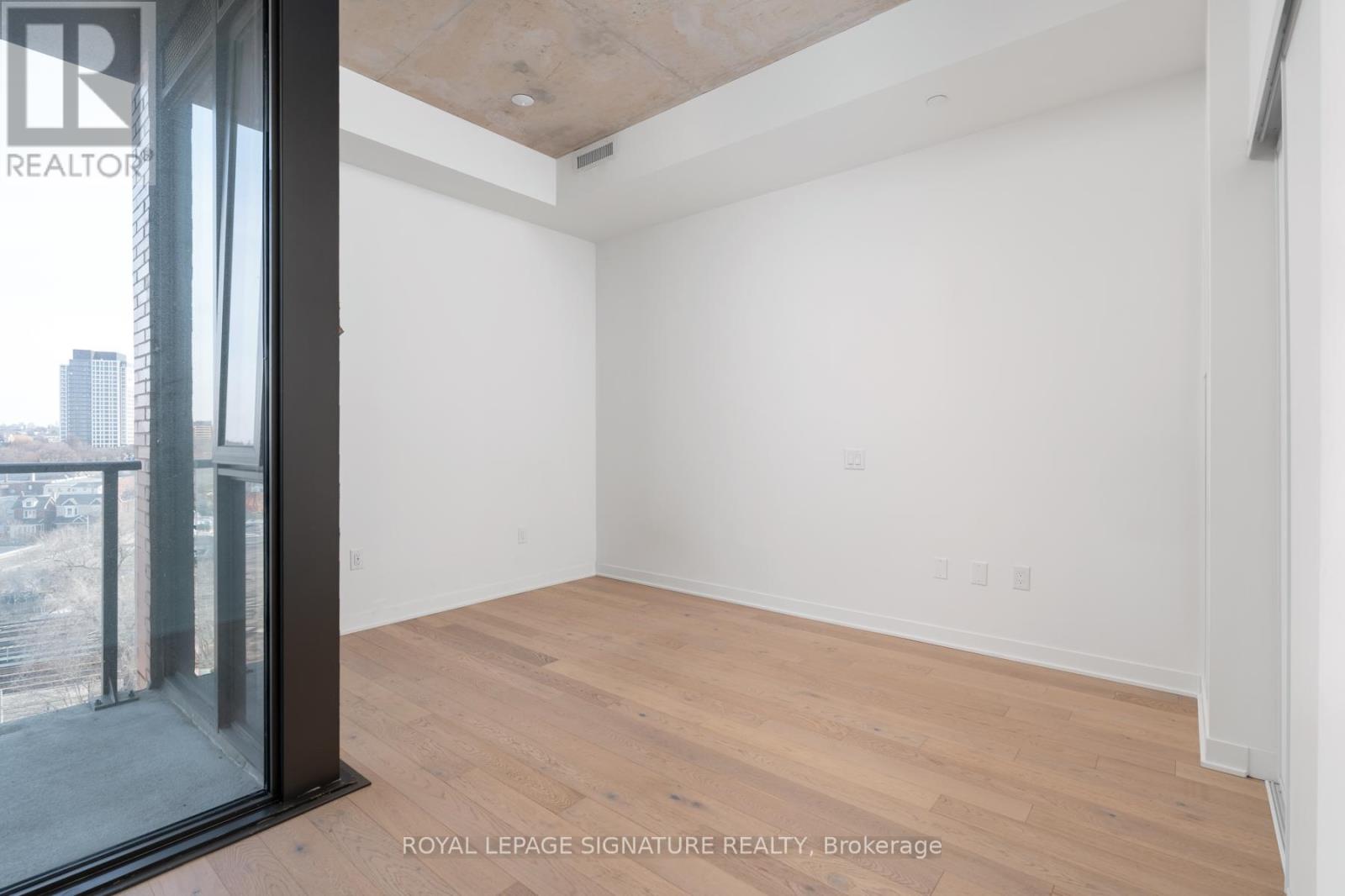 803 - 2625 Dundas Street W, Toronto, Ontario  M6P 1X9 - Photo 9 - W12943086