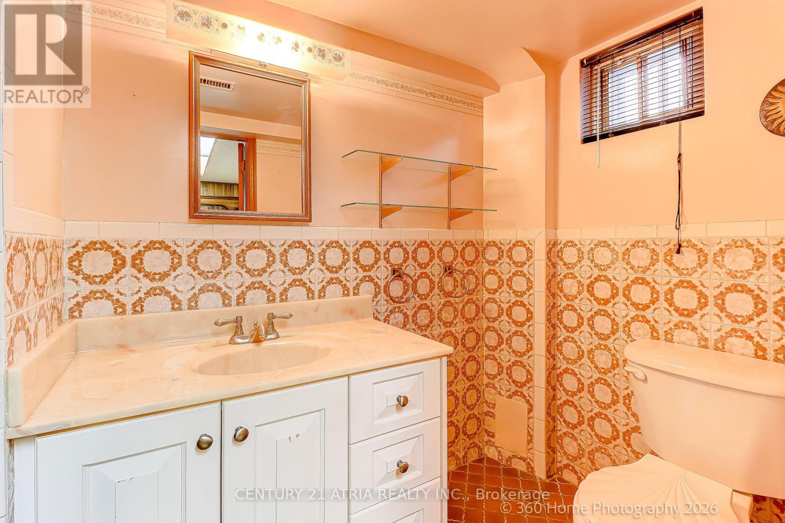 23 Tumpane Street, Toronto, Ontario  M3M 1L5 - Photo 17 - W12943088