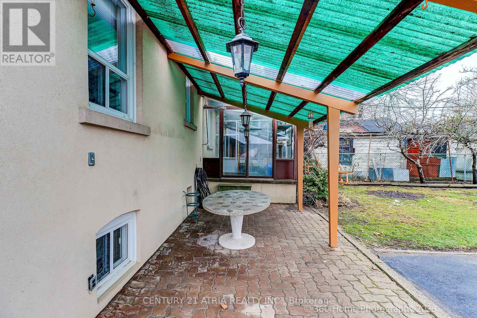 23 Tumpane Street, Toronto, Ontario  M3M 1L5 - Photo 20 - W12943088