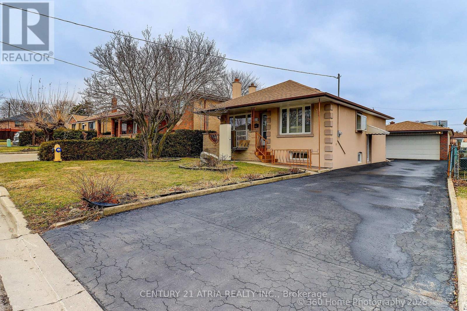 23 Tumpane Street, Toronto, Ontario  M3M 1L5 - Photo 22 - W12943088