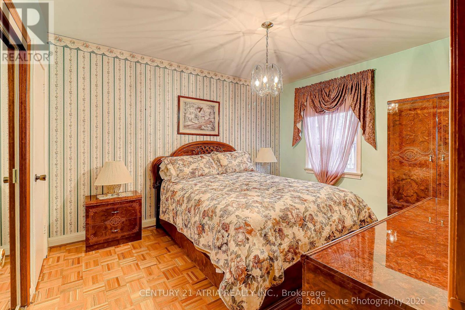 23 Tumpane Street, Toronto, Ontario  M3M 1L5 - Photo 8 - W12943088